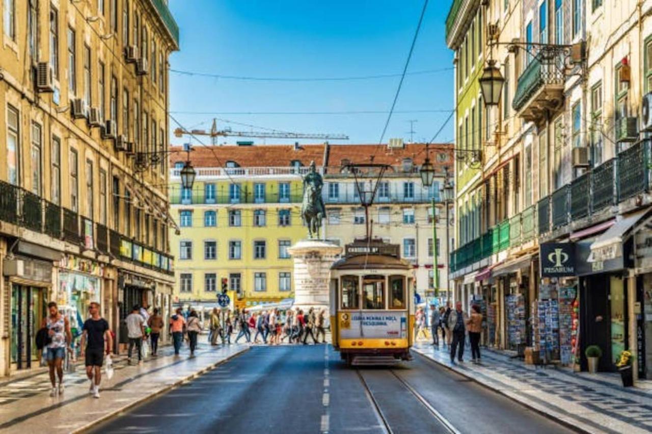 2 Bedroom For 4 People With Free Public Parking Appartement Lisboa